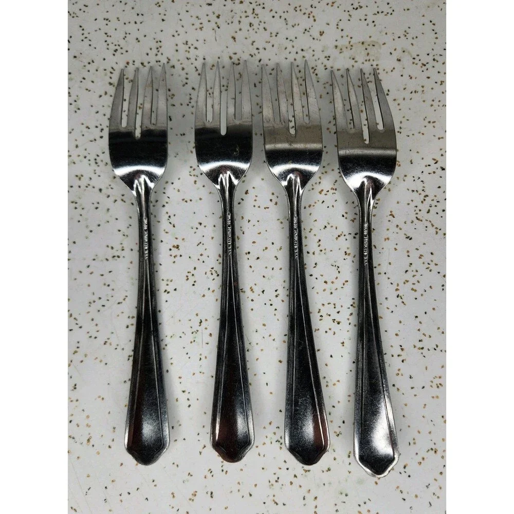 Walco Stainless Steel Flatware Dinner Forks Unknown Pattern Set of 4
